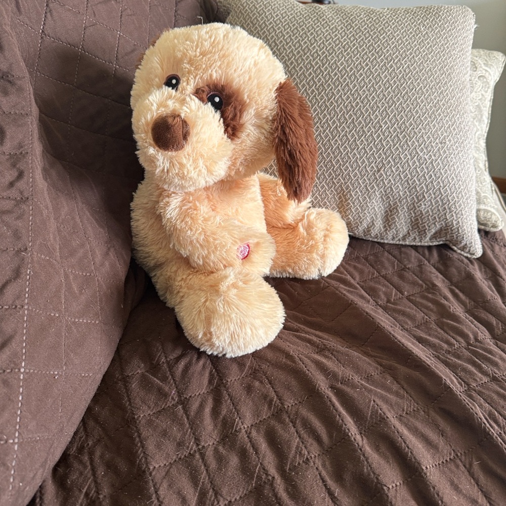 Midwood LLC Animated Singing Dog "Baby" Justin Bieber Plush Works 13.5" Like New